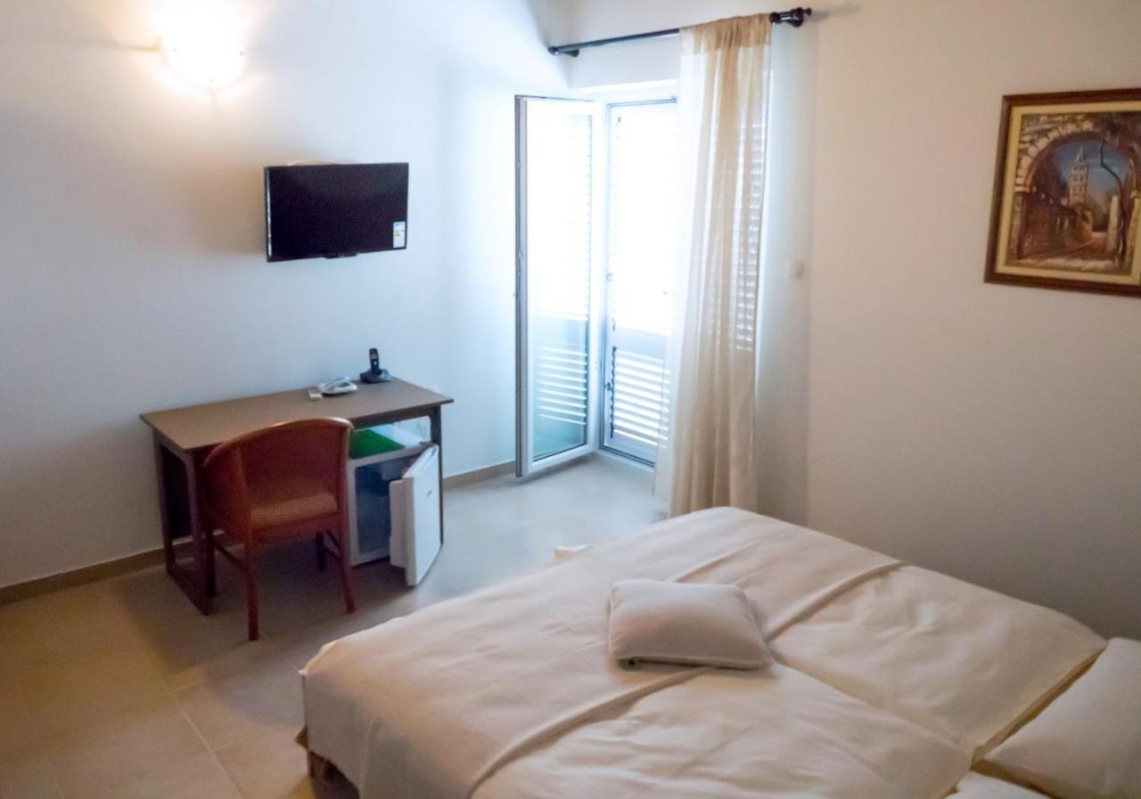 Apartment-Rooms Preka Palit Exterior photo