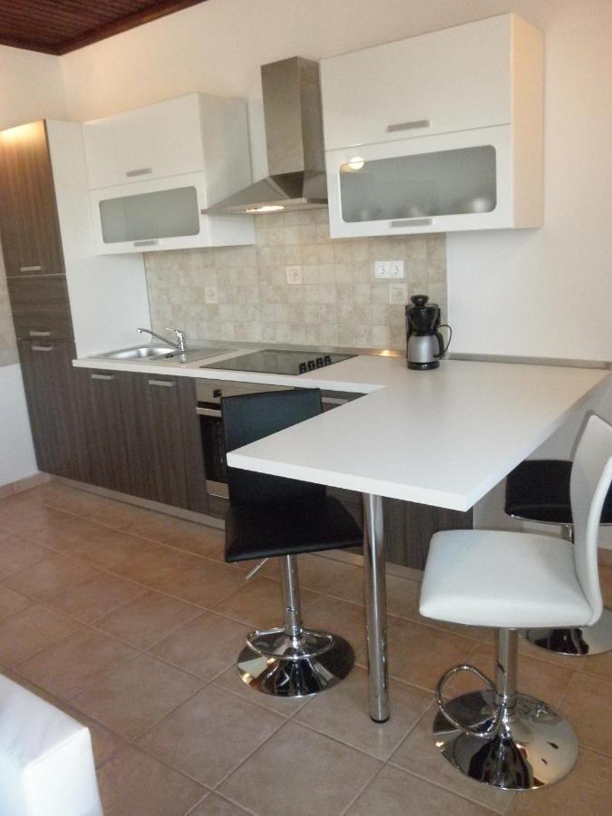 Apartment-Rooms Preka Palit Exterior photo